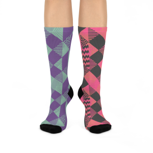 Geometric Colorblock Cushioned Crew Socks — Pink & Purple Argyle Pattern